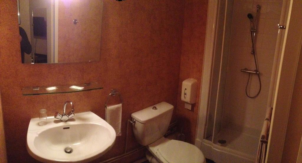 Hotel De L'Abbaye Sauxillanges Cameră foto
